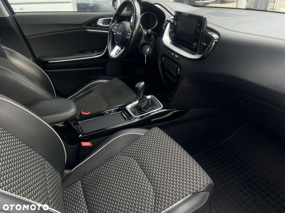 Kia Ceed 1.5 T-GDI L - 29