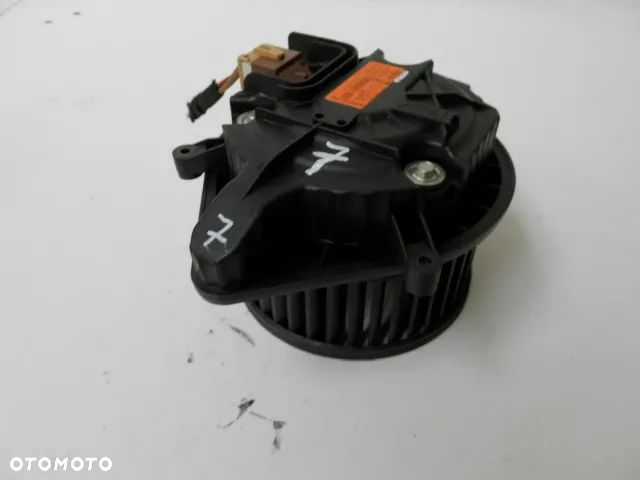WENTYLATOR DMUCHAWA NAWIEWU REZYSTOR NR.7 AUDI A4 B6 B7 SEAT EXEO 8E1820021E NISKI PRZEBIEG - 2