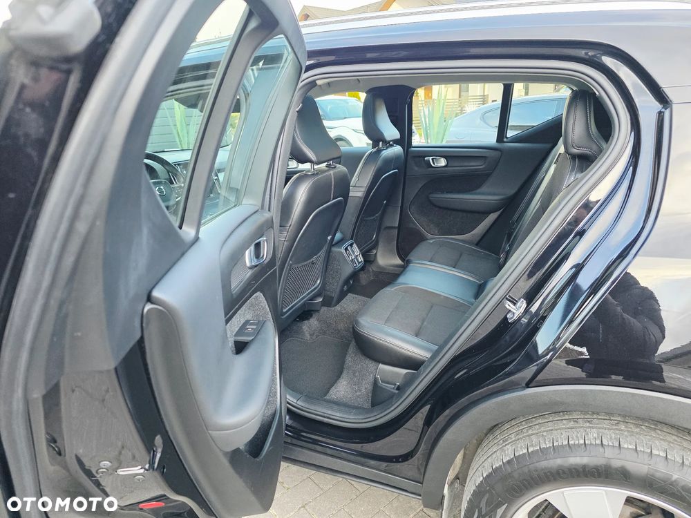Volvo XC 40 T3 Momentum - 14