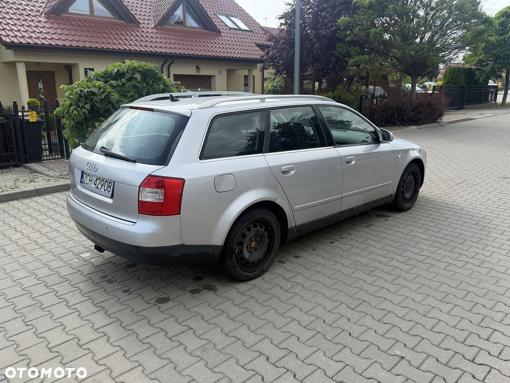Audi A4 Avant - 2