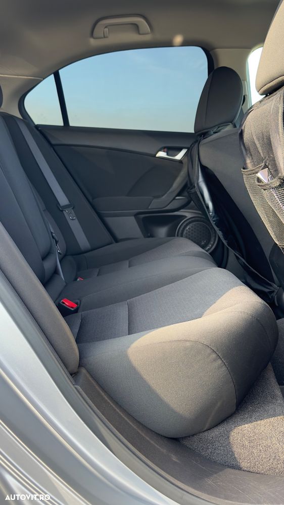 Honda Accord 2.0 Lifestyle - 16