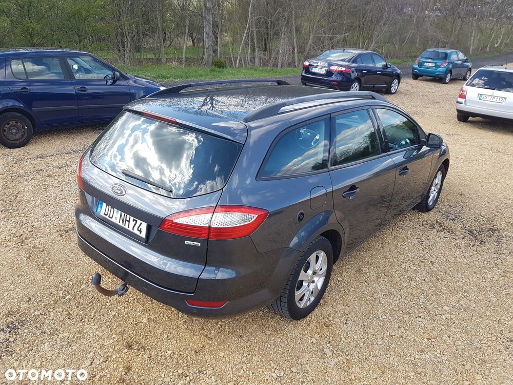 Ford Mondeo 2.0 Ambiente - 10