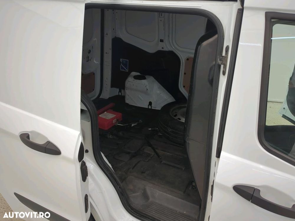 Ford Tourneo Courier - 4