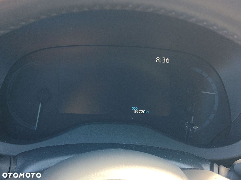 Toyota Yaris Cross Hybrid 1.5 Adventure - 19