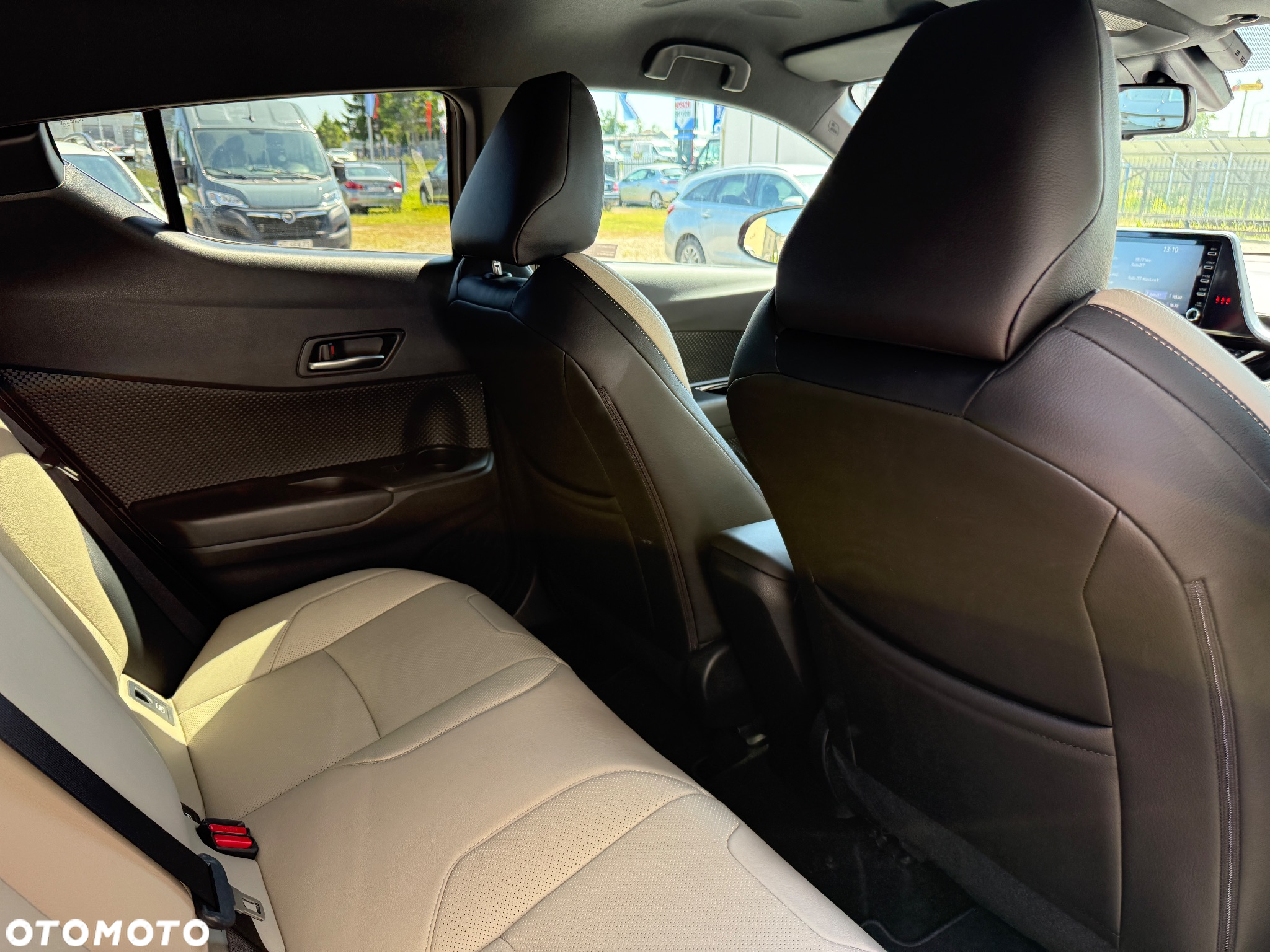 Toyota C-HR 2.0 Hybrid Selection Orange - 15