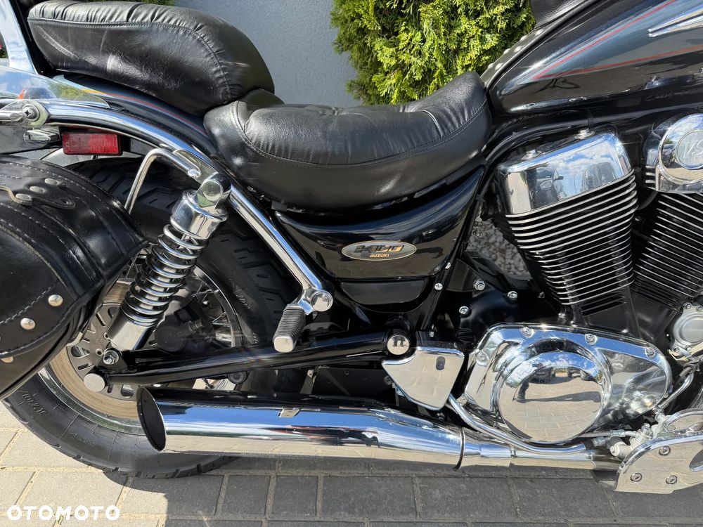 Suzuki Intruder - 18