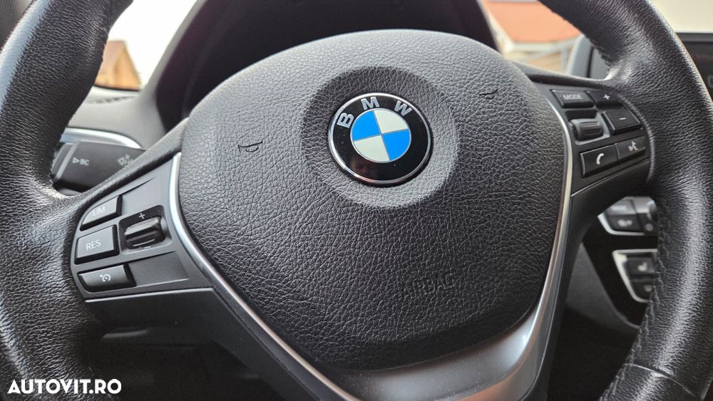 BMW Seria 1 118i - 4
