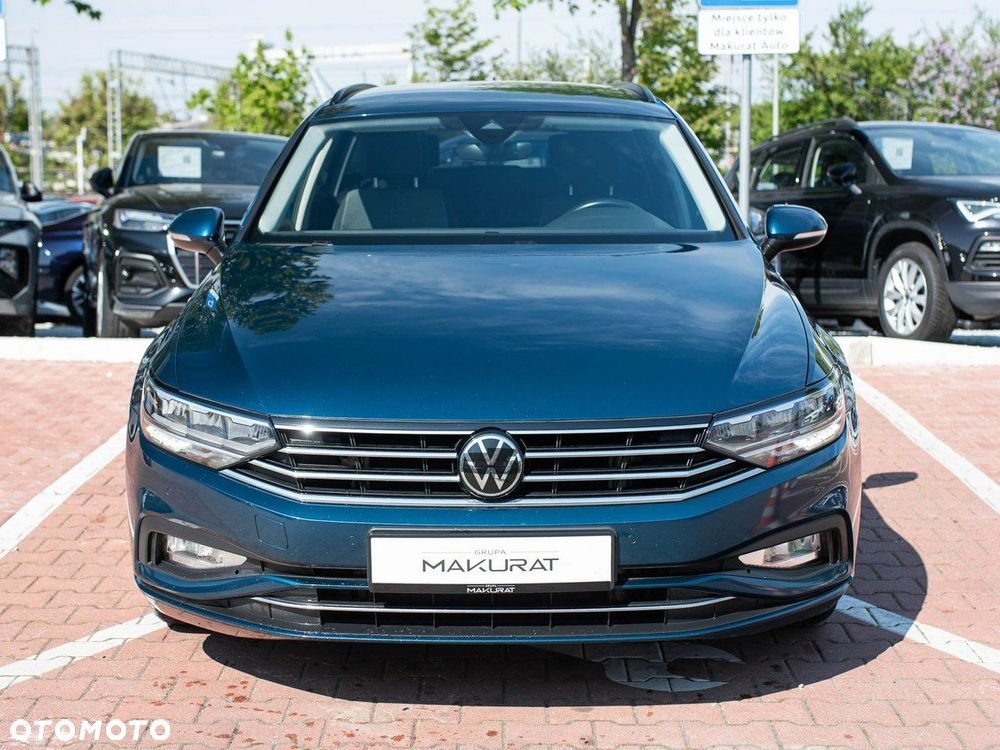 Volkswagen Passat - 8