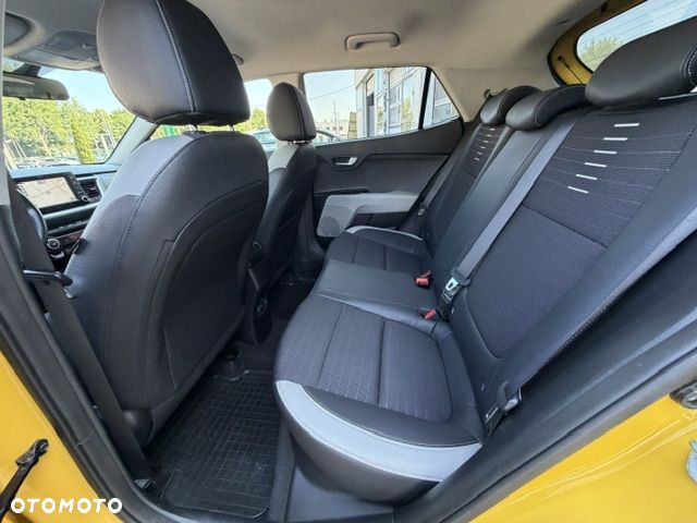 Kia Stonic 1.0 T-GDI MHEV L Business Line DCT - 31