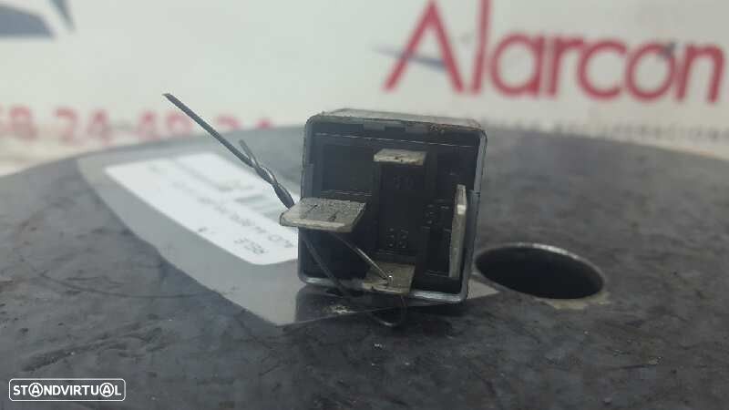 RELÉ AUDI A4 BERLINA (B5) 1.9 TDI - 2