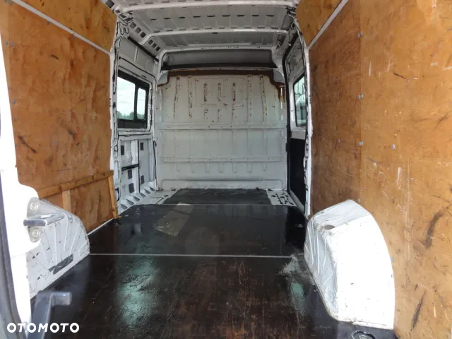 Peugeot BOXER L4H3 Blaszak MANUAL 2019 rok - 10