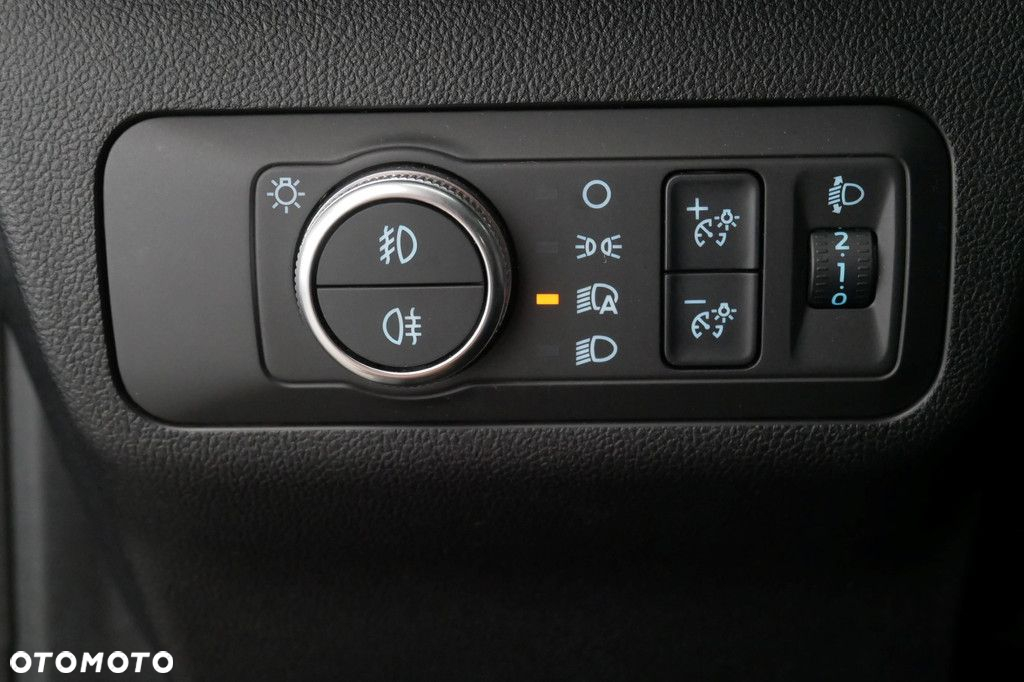 Ford Kuga - 26