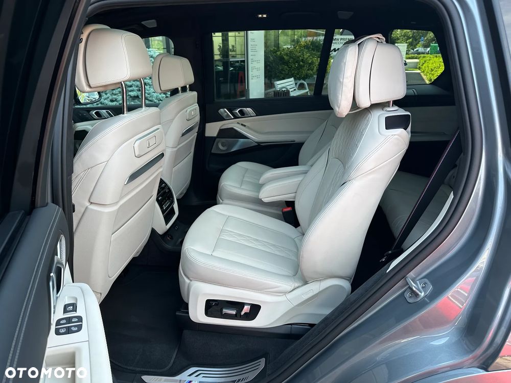 BMW X7 M60i xDrive mHEV sport - 8