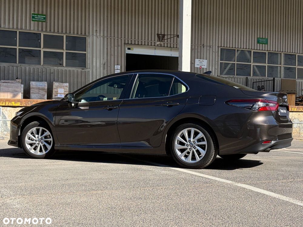 Toyota Camry 2.5 Hybrid Comfort CVT - 12
