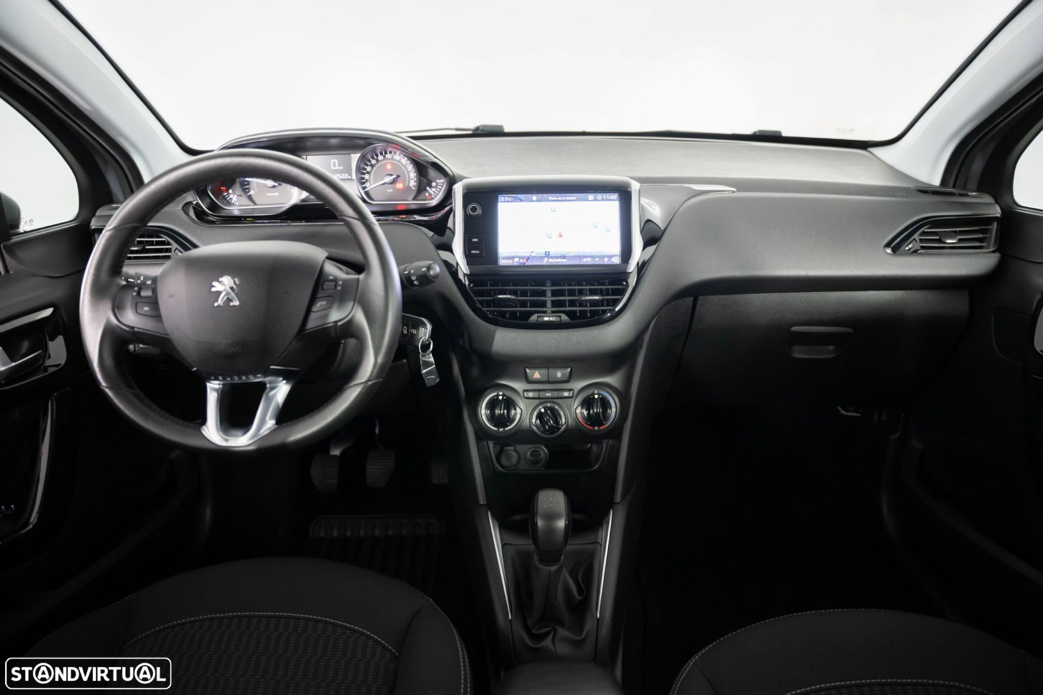 Peugeot 208 1.2 PureTech Active - 19