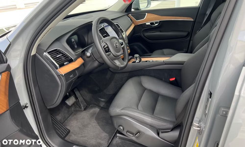 Volvo XC 90 B5 B AWD Geartronic Momentum Pro - 11