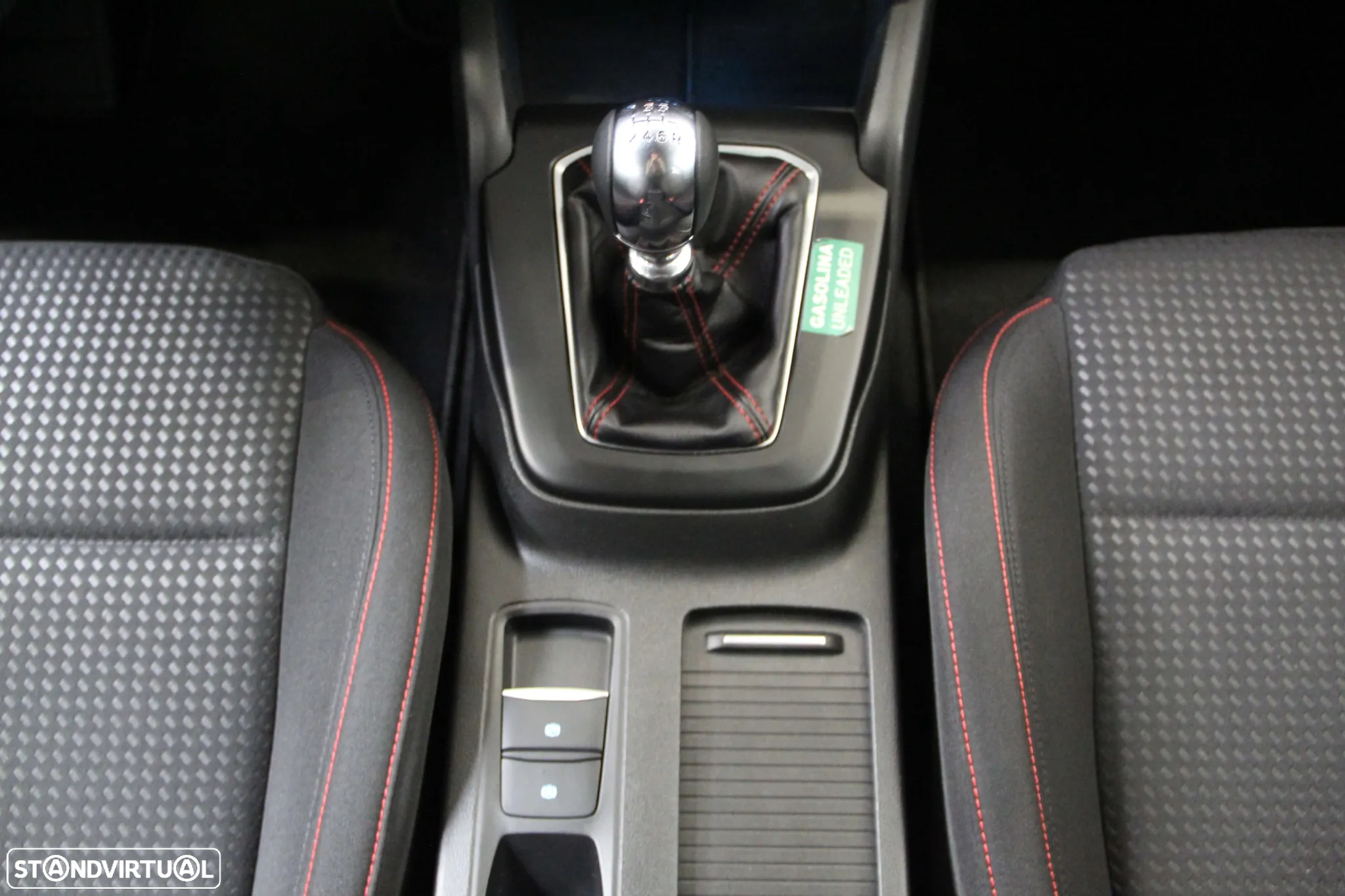 Ford Focus SW 1.0 EcoBoost MHEV ST-Line - 18