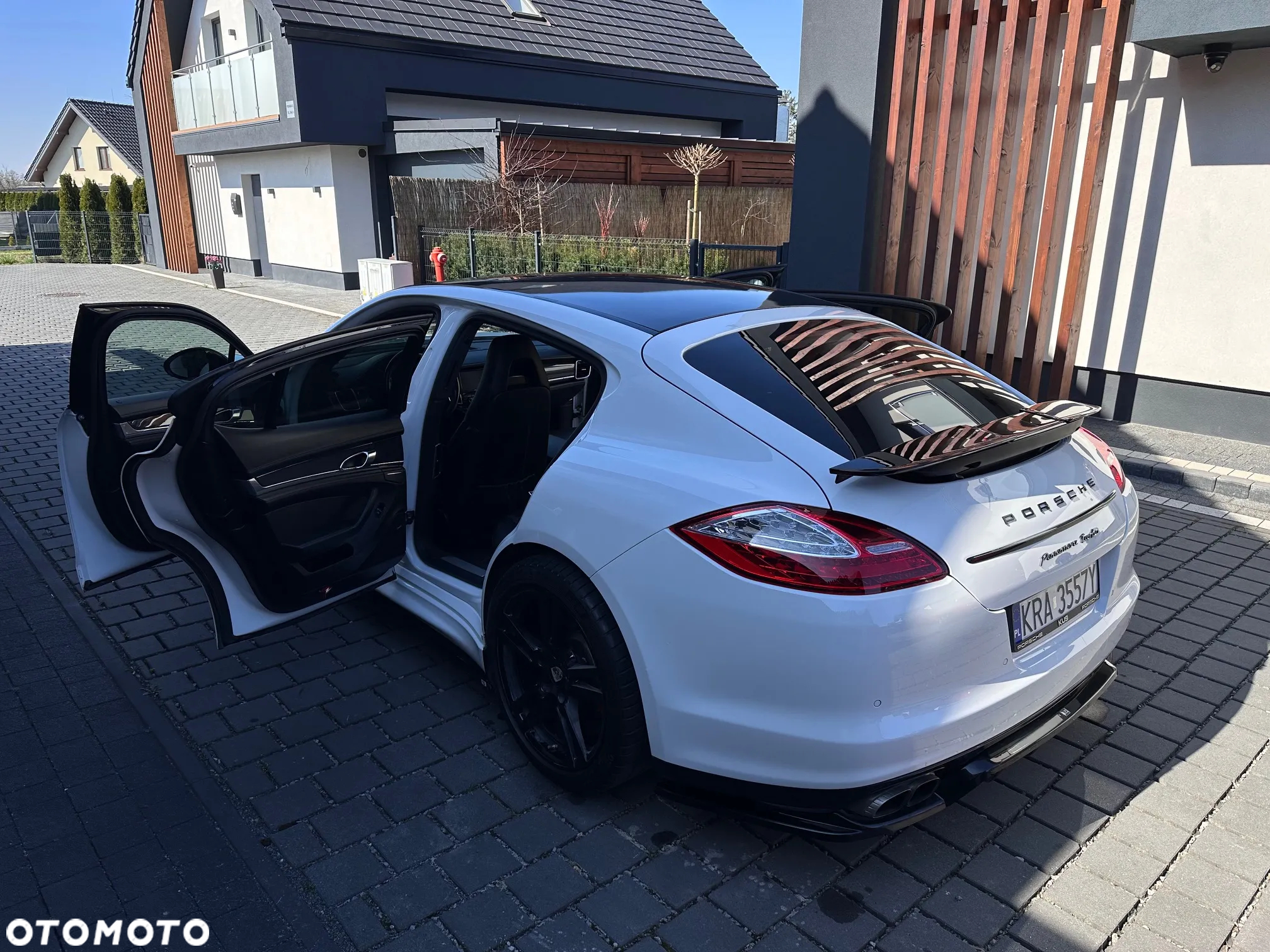 Porsche Panamera Turbo - 33