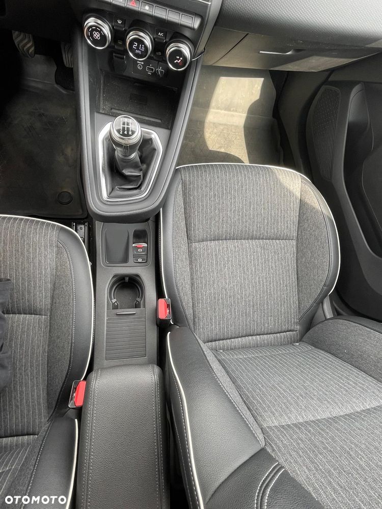 Renault Clio - 21