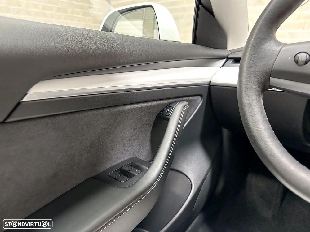 Tesla Model 3 Standard Range Plus RWD - 54