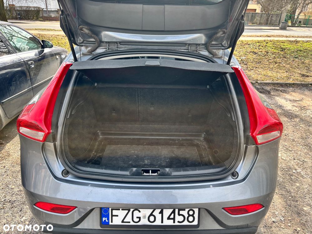 Volvo V40 D4 Drive-E Momentum - 26