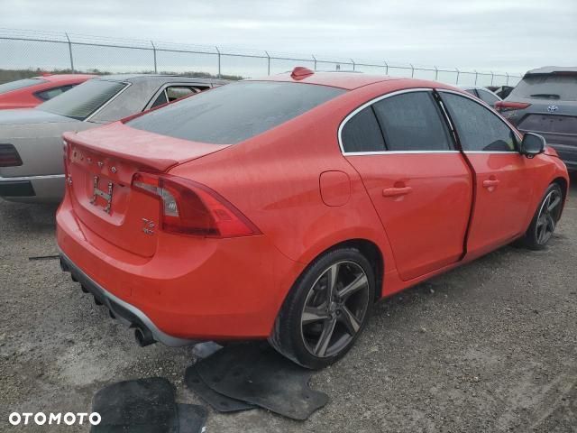 Volvo S60 T6 AWD Geartronic RDesign - 22
