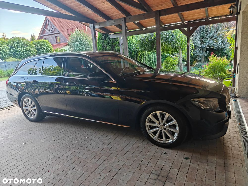 Mercedes-Benz Klasa E 220 d 4-Matic 9G-TRONIC - 1