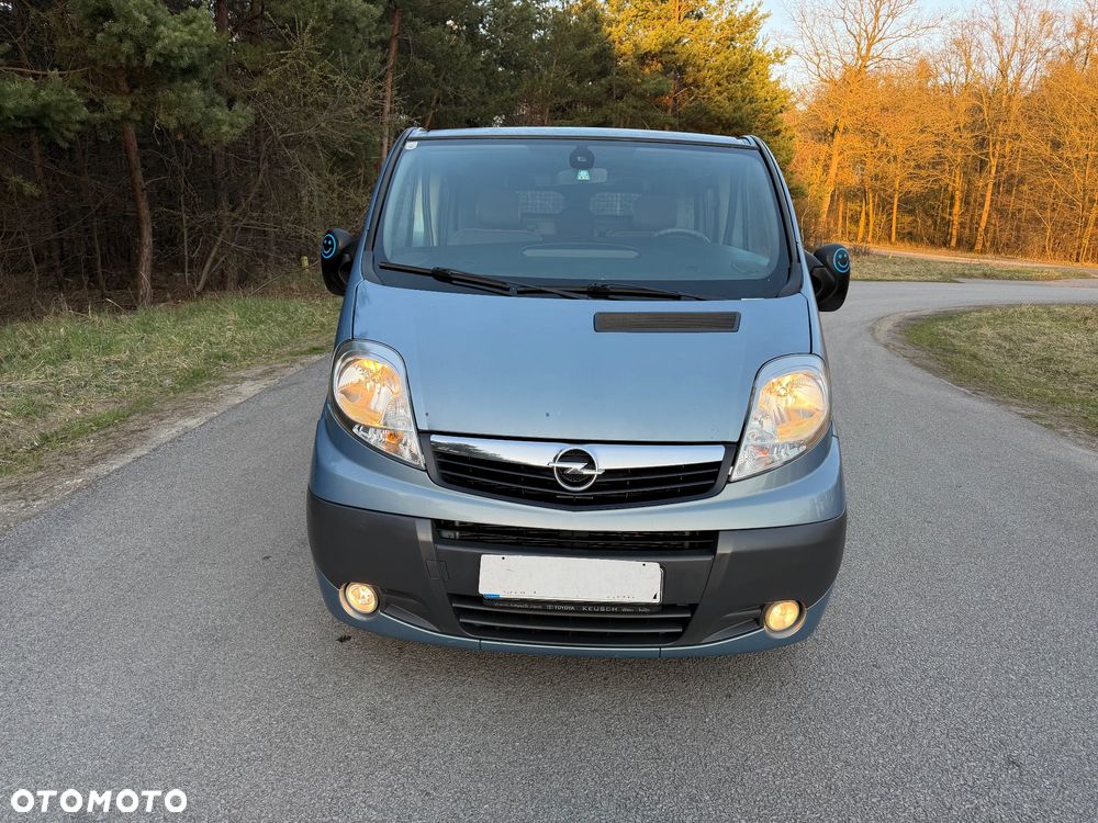 Opel Vivaro - 2