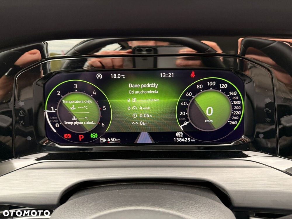 Volkswagen Golf - 20