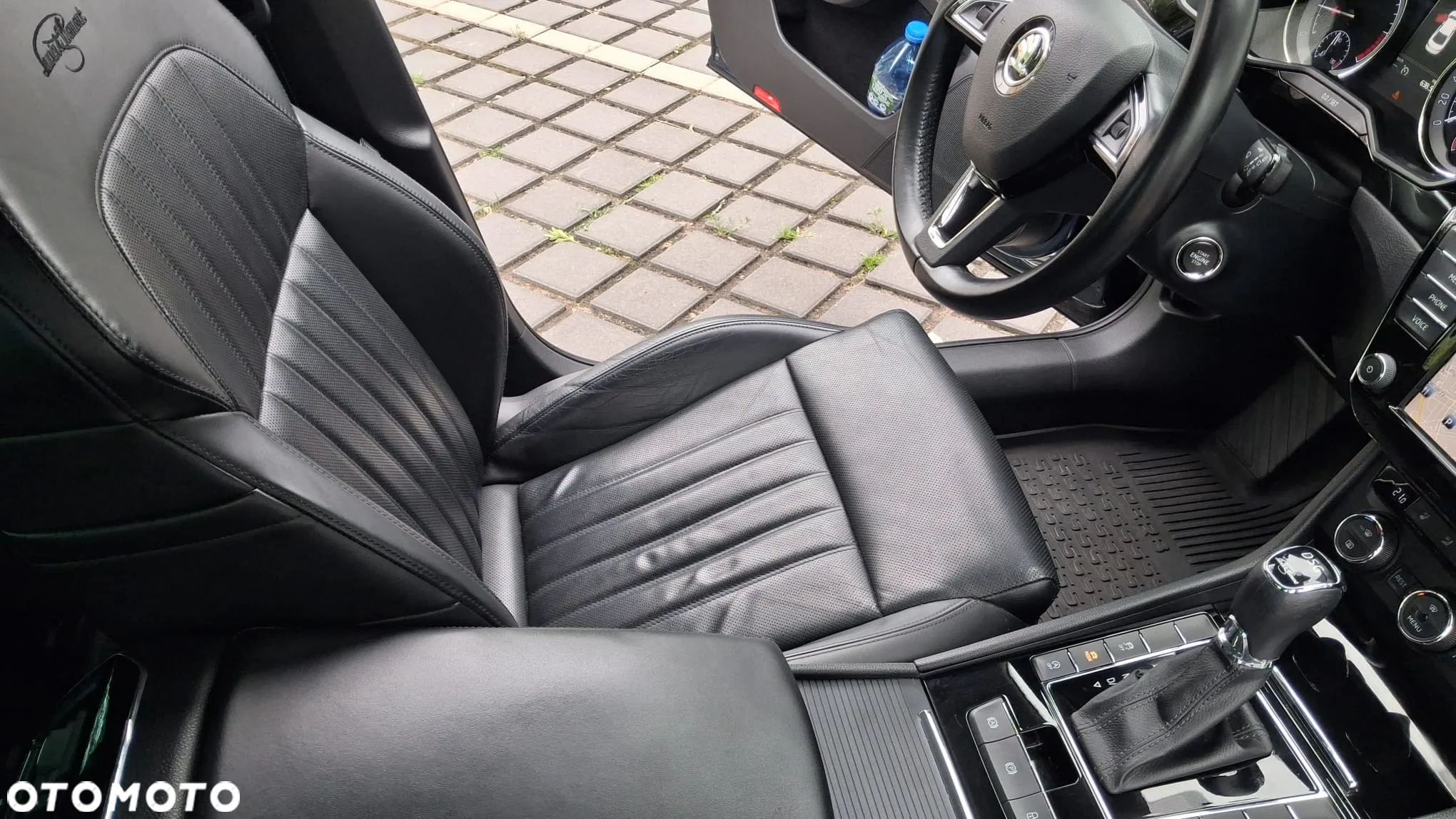 Skoda Superb 2.0 TDI L&K DSG - 17