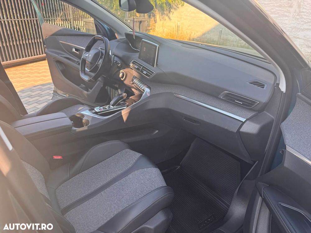 Peugeot 5008 1.5L BlueHDI EAT8 S&S Allure Pack - 3