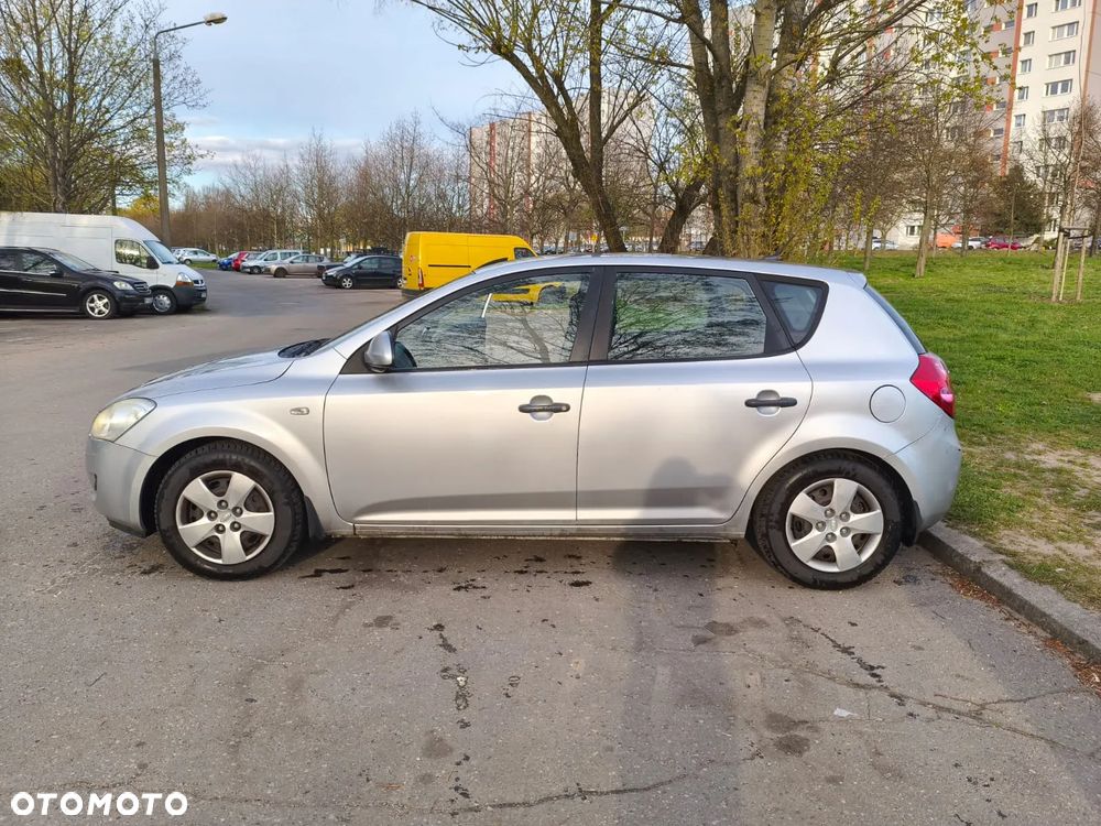 Kia Ceed 1.4 Comfort - 6