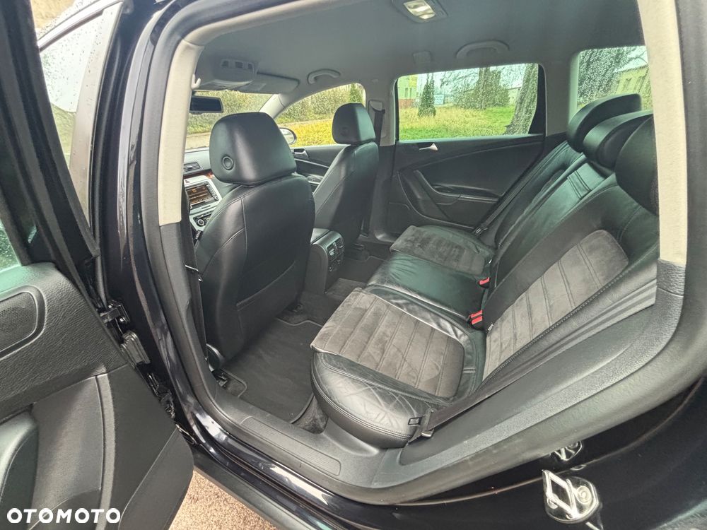 Volkswagen Passat 2.0 TDI DPF BlueMotion Technology Highline - 21
