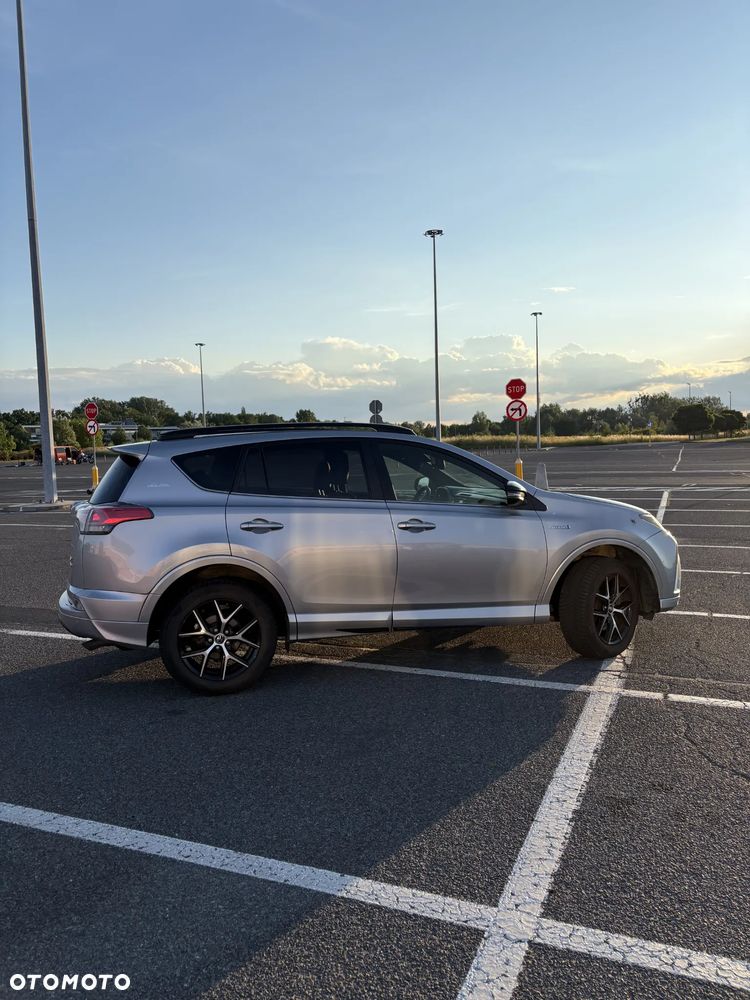 Toyota RAV4 - 7