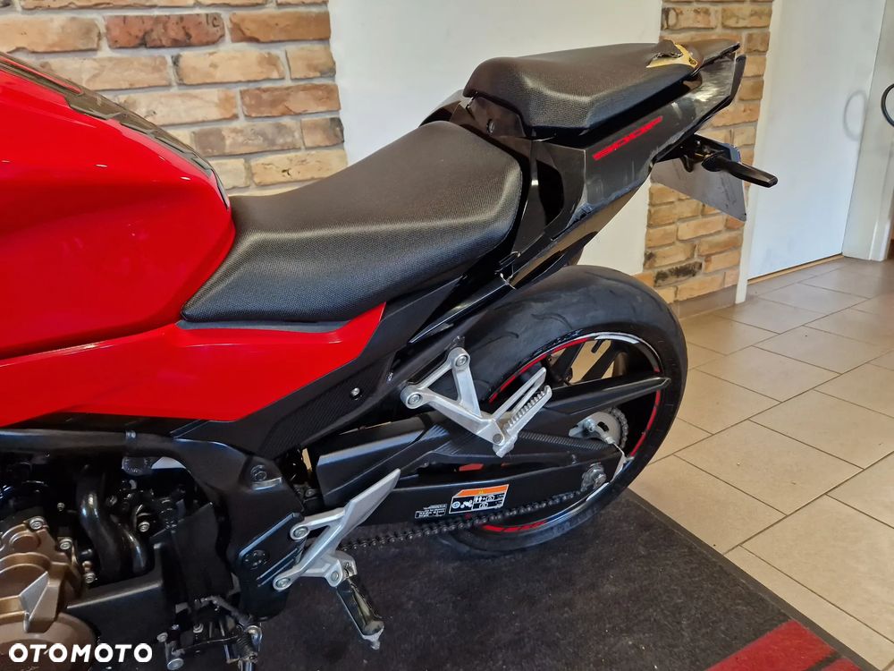 Honda CB - 12