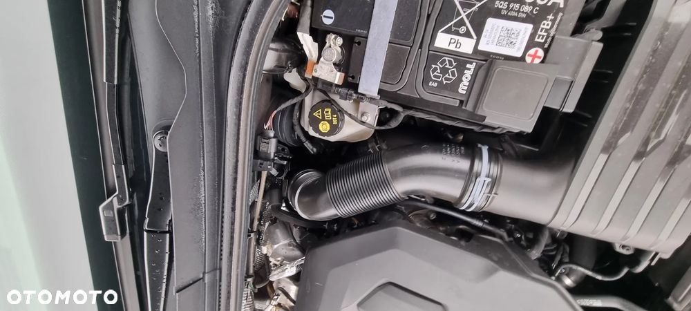 Volkswagen Golf - 10