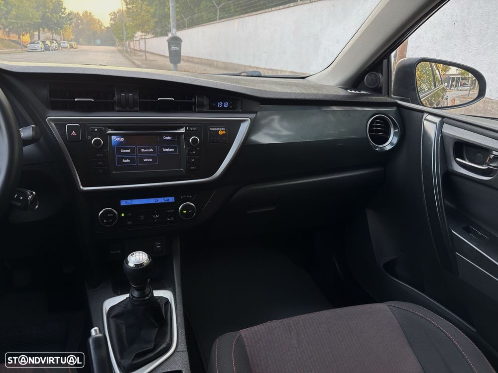 Toyota Auris Touring Sports 1.4 D-4D Comfort+Pack Sport - 8