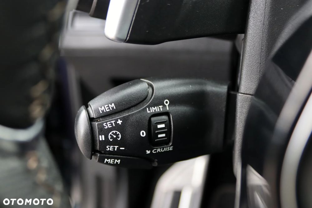 Peugeot 5008 1.6 THP Active S&S EAT6 - 39