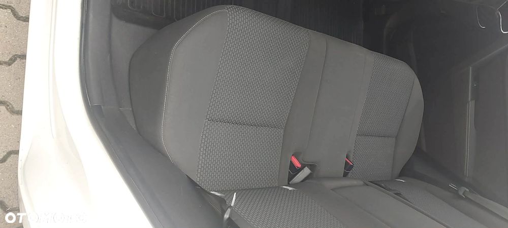 Toyota Corolla 1.6 Comfort - 10