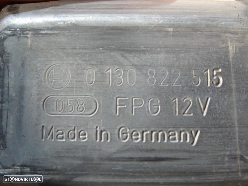 Motor Do Elevador De Vidro Frente Direito Bmw 1 (F20)  7046032 / 01308 - 5