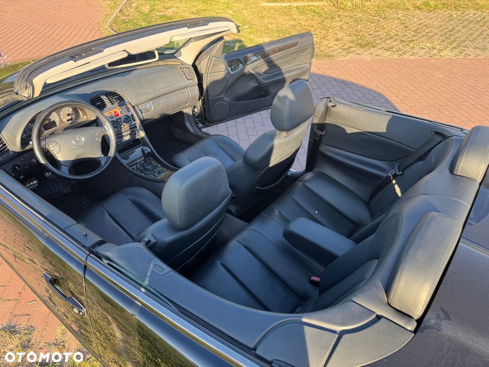 Mercedes-Benz CLK - 9