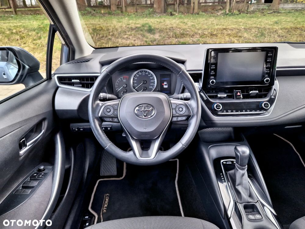 Toyota Corolla 1.8 Hybrid Comfort - 23