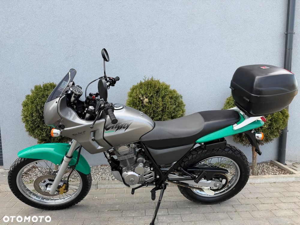 Honda CLR - 37