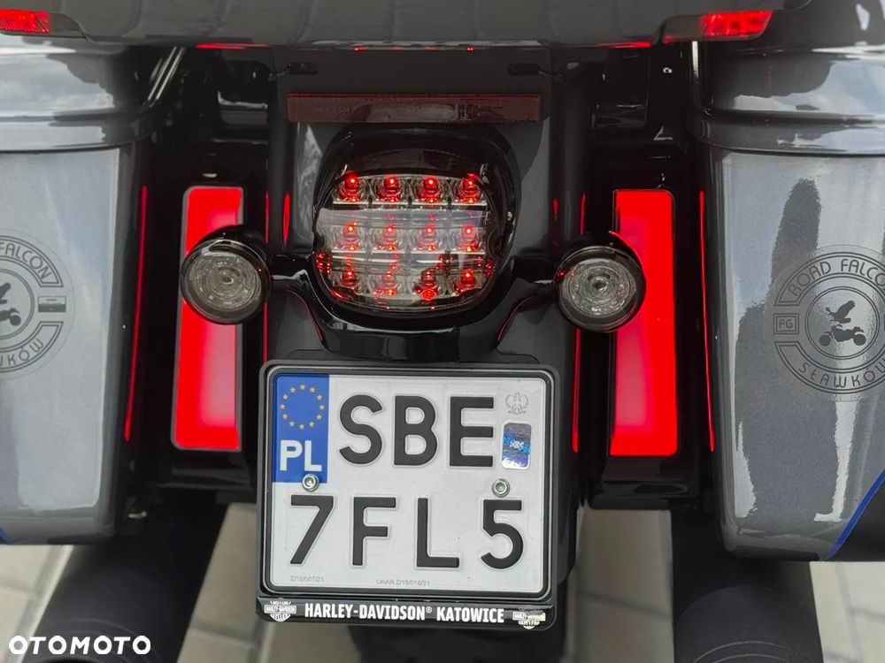 Harley-Davidson Touring Road Glide - 16