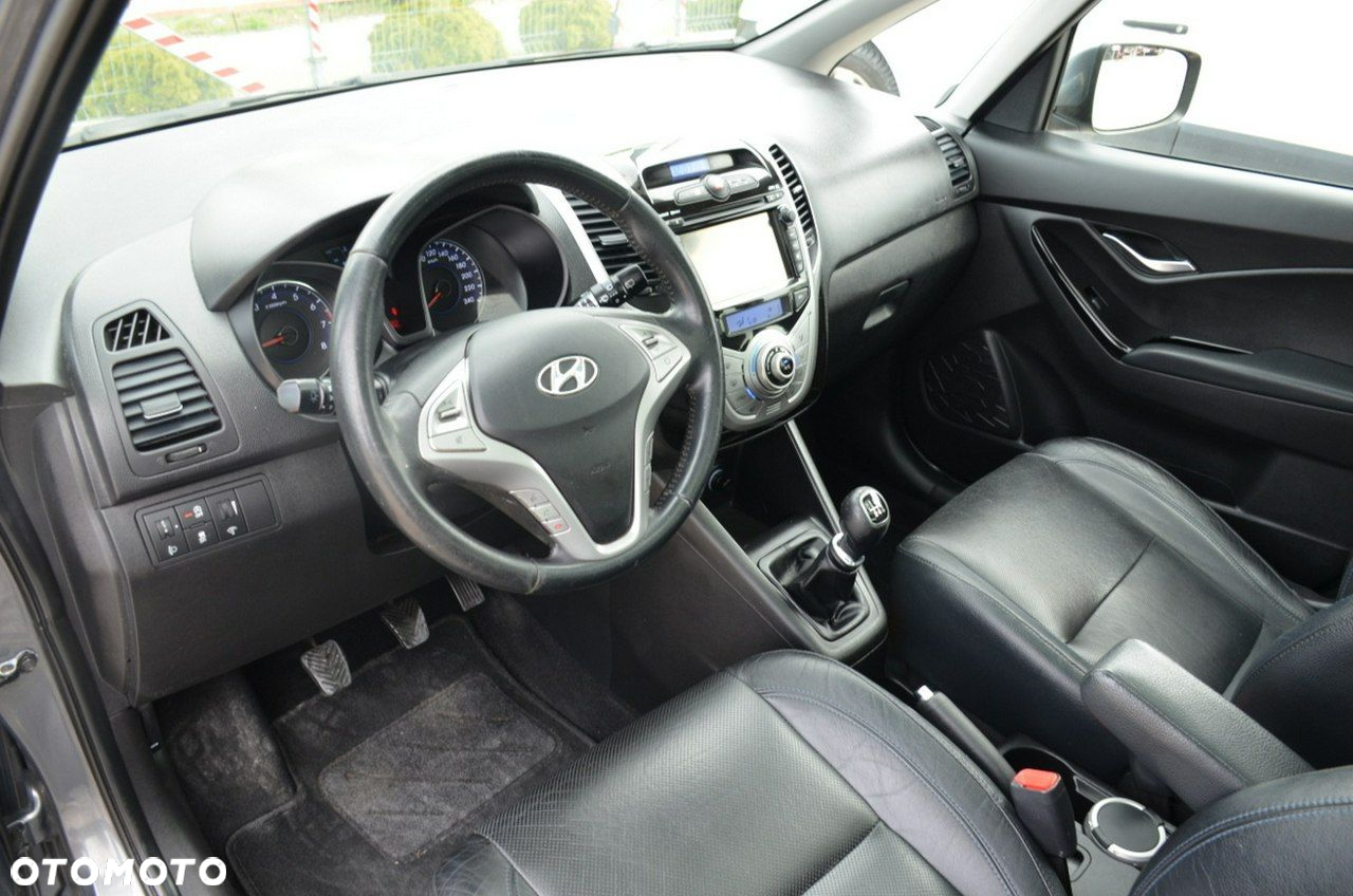 Hyundai ix20 - 24
