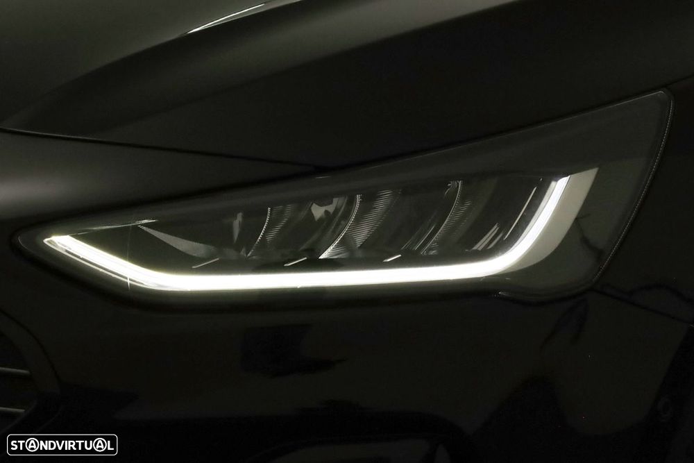Ford Focus 1.0 EcoBoost MHEV ST-Line X - 5