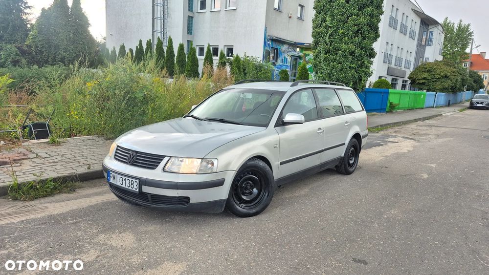 Volkswagen Passat 1.9 TDI Trendline - 1