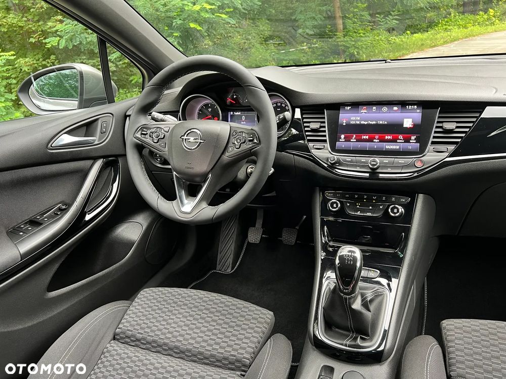 Opel Astra 1.4 Turbo Innovation - 25