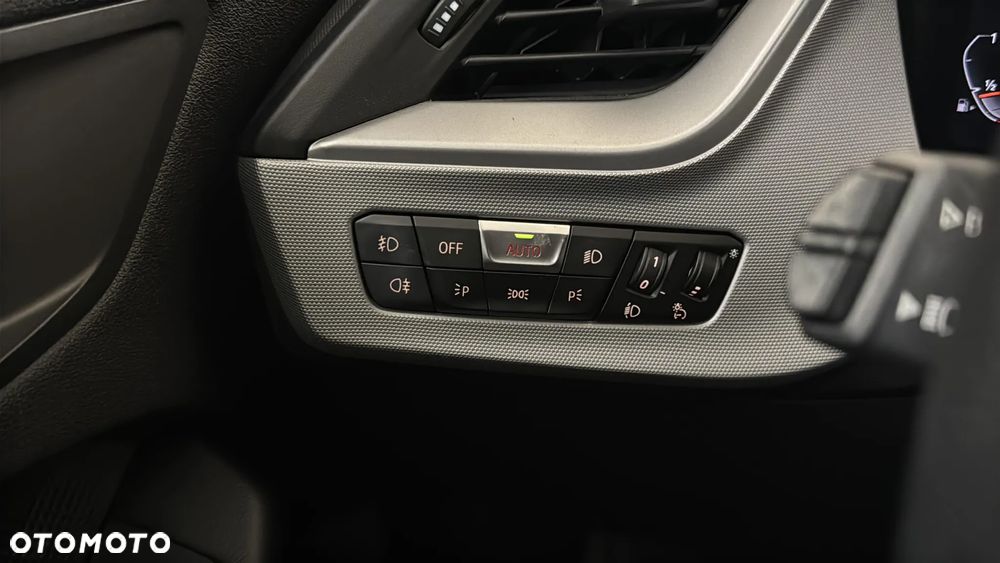 BMW Seria 1 118i Advantage - 11