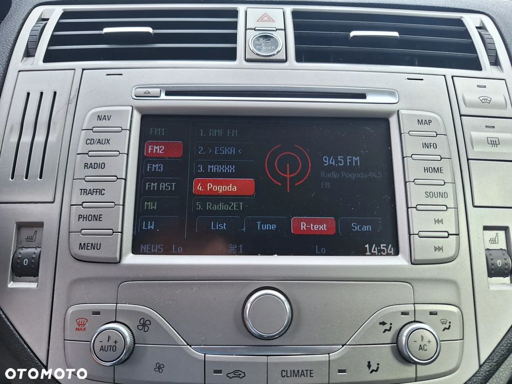Ford Kuga 2.5 4x4 Titanium - 31